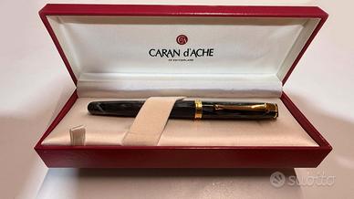 PENNA STILO CARAN D'ACHE MARMORIZZATA