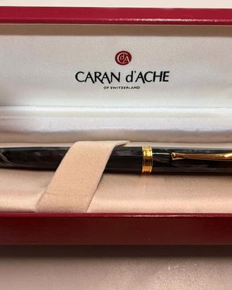 PENNA STILO CARAN D'ACHE MARMORIZZATA