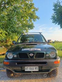 Nissan Terrano 2.7 TD