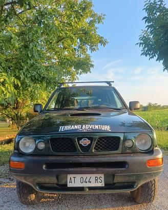 Nissan Terrano 2.7 TD