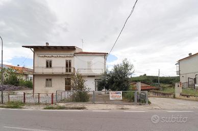 CASA SEMINDIPENDENTE A RIPA TEATINA
