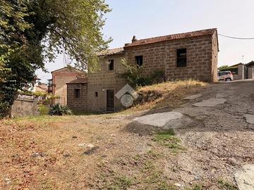 CASA INDIPENDENTE A SORIANO NEL CIMINO