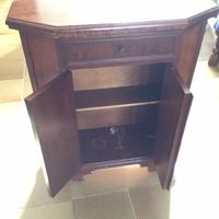 Mobiletto in legno