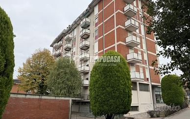 AMPIO BILOCALE CON CANTINA