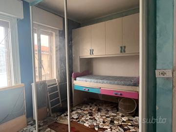 mobile a specchi