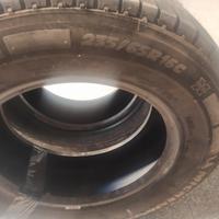 2 Michelin, pneumatici 235/65/16C -autocarro