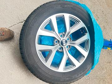 Gomme piu cerchi Hyundai 225/60 17