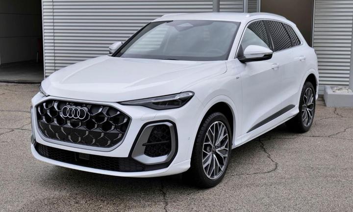 AUDI Q5 NEW 2.0 Tdi Quattro 204cv S-tronic S.lin