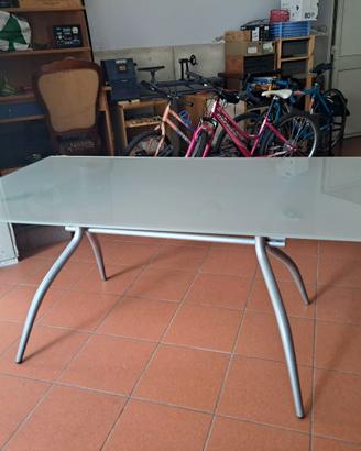 Tavolo in vetro temperato opaco 