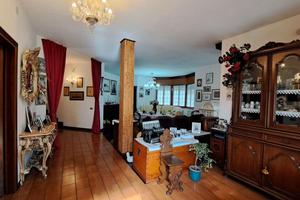 Porzione di Villa in posizione centralissima