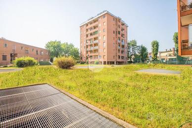 3 LOCALI A GARBAGNATE MILANESE