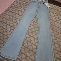Jeans ZARA a zampa taglia 36