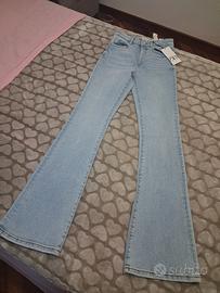 Jeans ZARA a zampa taglia 36