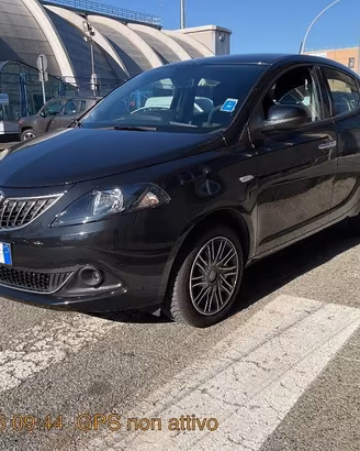 Lancia Ypsilon 1.0 FireFly 5 porte S&S Hybrid Ecoc