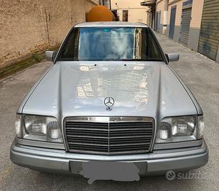 MERCEDES E200 Elegance - benzina - anno 03/1995