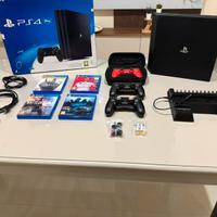 PS4 Pro(FW 11.00)+3 Joypad+24 Giochi+Accessori