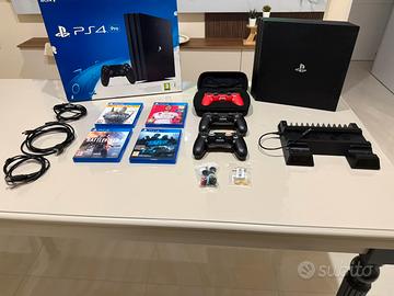 PS4 Pro(FW 11.00)+3 Joypad+24 Giochi+Accessori