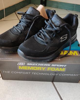 Skechers nere taglia 47.5 EUR