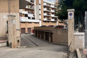 Garage autorimessa o uso artigianale