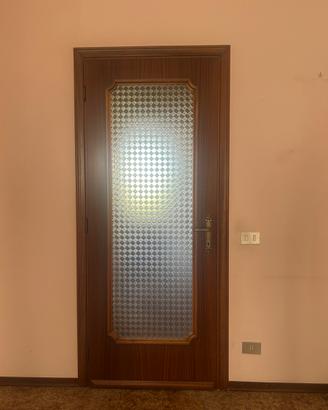 6 porte interne in legno con vetro