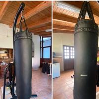 Sacco da boxe 32 kg con struttura