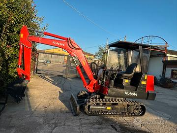 E207 Escavatore Kubota 30 Q