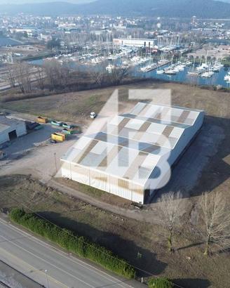 Immobile di 13000 m² a Monfalcone