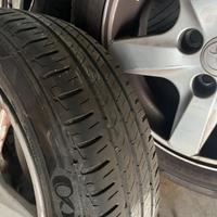 4 cerchi in lega + gomme estive toyiota yaris