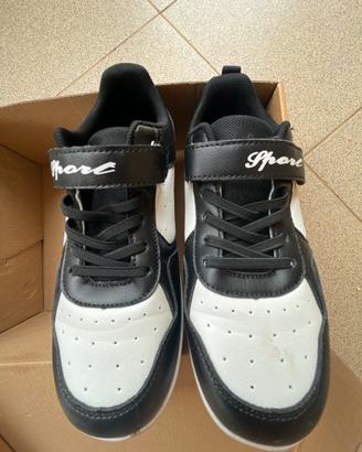 Scarpe con ruote per bambino 36.