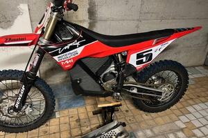 STARK VARG 80cv 2024 PERMUTO
