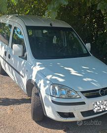 Opel combo vettura a metano
