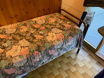 letto singolo con materasso