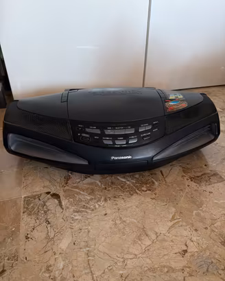 Radio Panasonic modello RX-E077