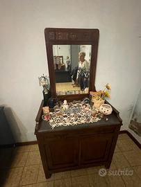 Mobile trucco primi novecento