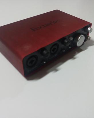 scheda audio focusrite 2i2 2gen 