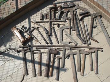 ATREZZI CHIAVI MARTELLI TASSELLI E ALTRO.