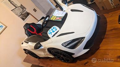 McLaren 720s Automobile elettrica giocattolo 