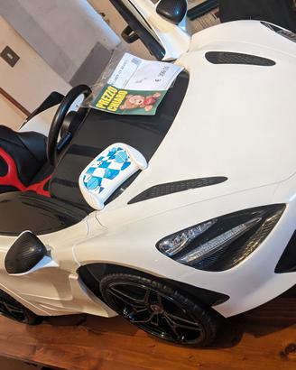McLaren 720s Automobile elettrica giocattolo
