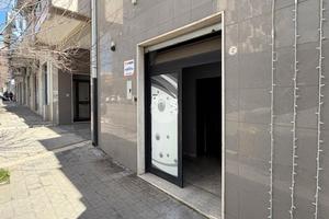 NEGOZIO A MANFREDONIA