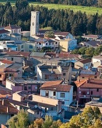 Donori, via V. Emanuele, indipendente, cortile