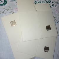 Scatola bomboniera Thun logo oro