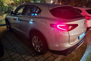 Alfa Romeo Stelvio 2.2 190Cv AT8 Execut.-RESTYLING