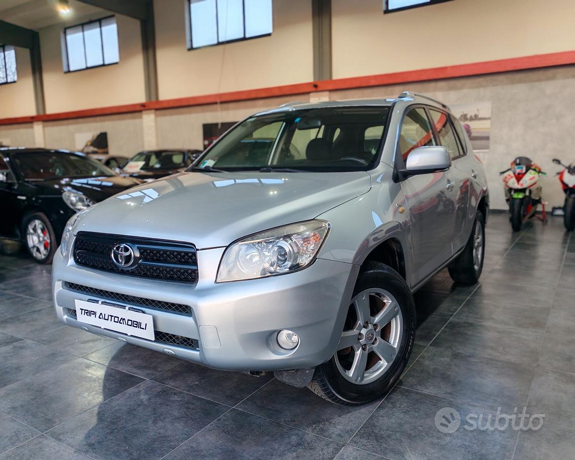 TOYOTA RAV4 3ª serie