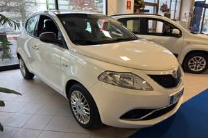 Lancia Ypsilon 1.2 Fire 69 CV 5 porte Silver