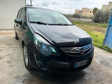 Opel corsa 1.2 gpl 2014