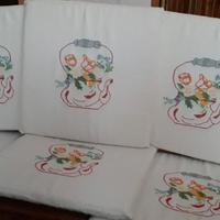 6 cuscini ricamati a mano 