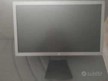 Monitor HP 27 pollici ideale per  Ps5