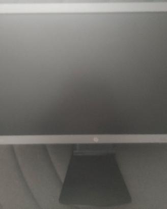 Monitor HP 27 pollici ideale per  Ps5
