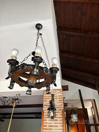 Lampadario in legno e ferro