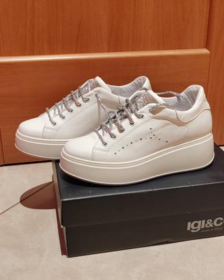 Scarpe IGI e Co. nuove